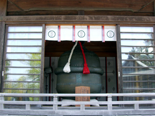 宮地嶽神社・大鈴